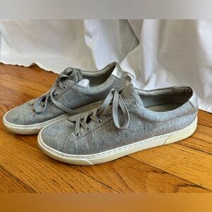 1.State Darion sneaker light gray jersey